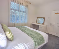 Birch Barn Retreat Spacious 4BR House with FREE Parking Sleeps 6