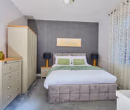 Birch Barn Retreat Spacious 4BR House with FREE Parking Sleeps 6