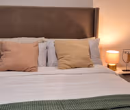 Modern 2 Bed Nr Heathrow | Parking