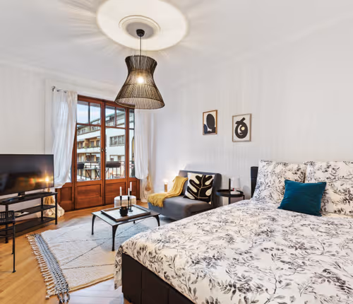 Av. Théodore-Weber Serviced Apartment