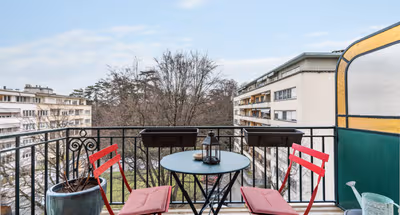 Av. Théodore-Weber Serviced Apartment