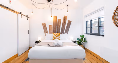 Newtown Lofts - Smart TV- WIFI - Parking