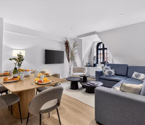 Chic Two-Bedroom Apartment in the Heart of Brussels’ Grand Place