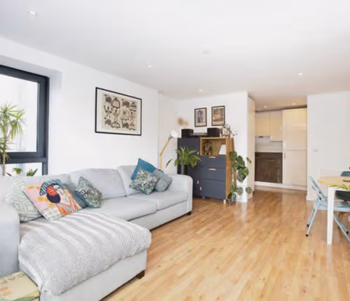 2 bed 2 bathroom flat in Horizon Tower