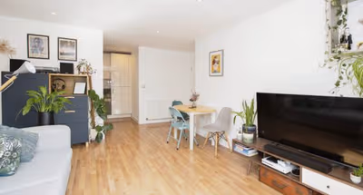 2 bed 2 bathroom flat in Horizon Tower