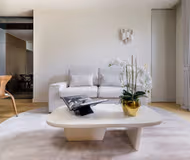 Rue Lincoln Service Apartment