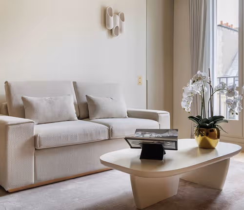 Rue Lincoln Service Apartment