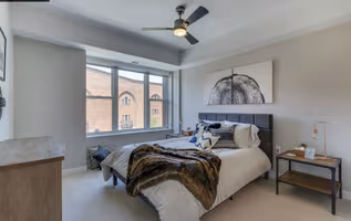Maverick E Hennepin Ave Apartment