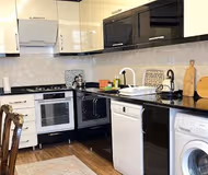 Bright Modern 3 beds  with City Access