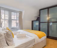Classic London Charm Near Piccadilly Circus/4GH
