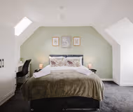 Flockton House