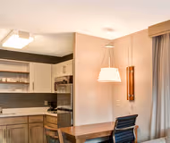 East Grand Avenue Aparthotel
