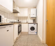 Bright & Modern Studio in Vibrant Central London/wardour2