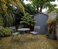 The Courtyard & Eaves House - Queen's Park