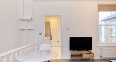 The Streatham Courtyard Nest