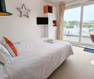 The Bridge, 2 bed, river view, Penthouse apartment