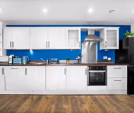 Luxe Two Bed Apartment - City Centre - Balcony