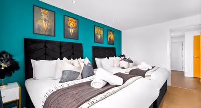 Luxe Two Bed Apartment - City Centre - Balcony