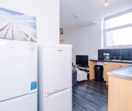 3-Bed Salford Apartment