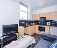 3-Bed Salford Apartment