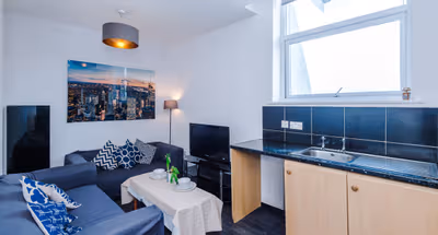 3-Bed Salford Apartment