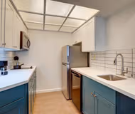 Crane Ct Apart Hotel