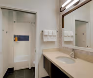 Crane Ct Apart Hotel