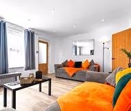 Large 4-Bed Brixton House - Parking Garden & Wi-Fi