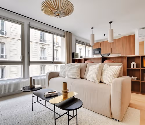 Rue de l'Amiral Service Apartment