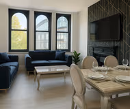 Premium Soho Residence, Bright, Modern & Spacious
