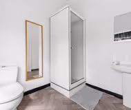 Large Modern Leeds Stay w/8 Private Ensuite Studio