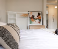 Stylish 2Bed Apartment | 60 Sec from East Croydon