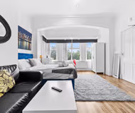 Cosy Leeds Studio Ensuite | Kitchenette