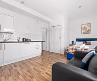 Modern Leeds Studio Retreat | Sleeps 2