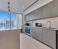 Modern Luxury Apartment in the Heart of Downtown