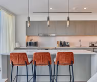 Modern Luxury Apartment in the Heart of Downtown