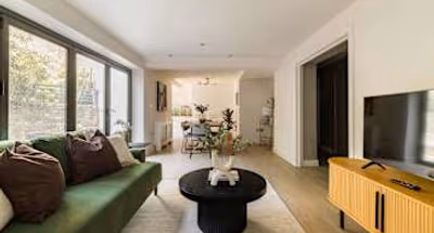 Sage Tones with Private Patio in Notting Hill