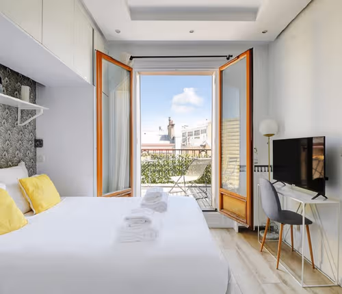 Boulevard de la Madeleine, Studio Serviced Apartment