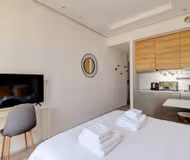 Boulevard de la Madeleine, Studio Serviced Apartment