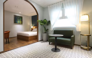 Skyline Serviced Apartments