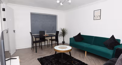 3 bed house with parking