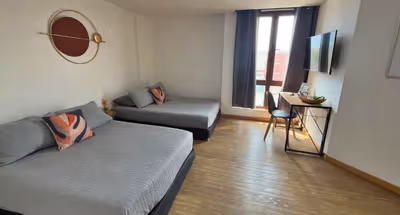 Spacious Historic Center Apartment for Families & Groups
