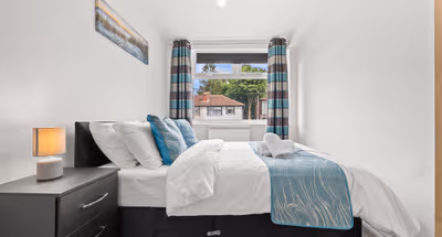 Modern & Spacious 4-Bedroom Residence in Crumpsall