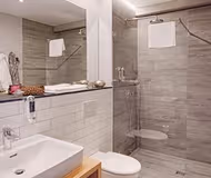 Landstr Serviced Apartment