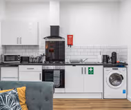 Top Hat - Leicester