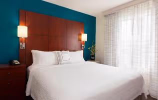 South Cicero Avenue Aparthotel