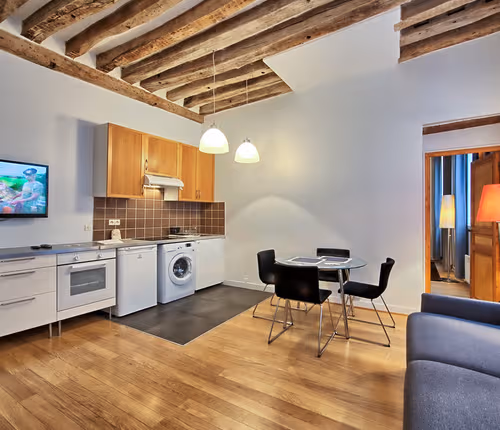 Argout IV | Serviced 1-Bedroom for Work
