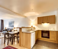 Mail IV | Serviced 2-Bedroom for Work + Terrace