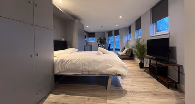 Luxury Studio