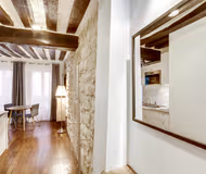 Sauveur IV | Serviced 1-Bedroom for Work